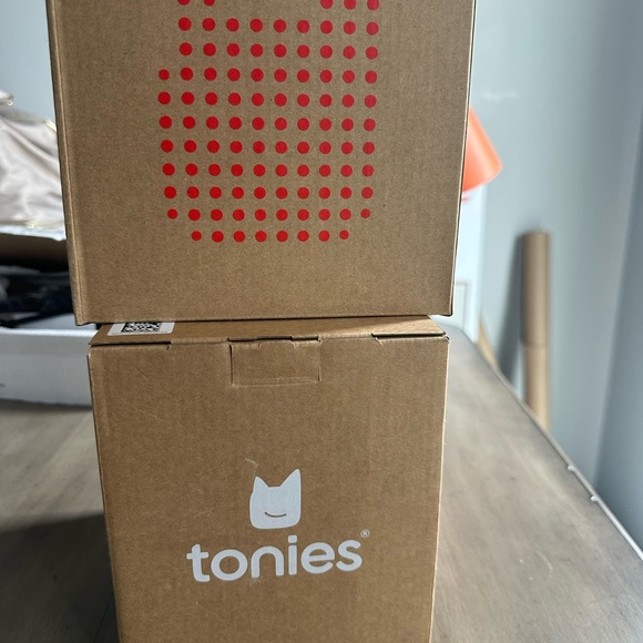 Tonies PAW PATROL CHASE tonies box 2 starter set sunset red - Picture 2 of 3